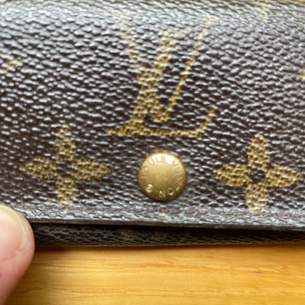 Louis Vuitton Key Keeper - image 6